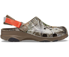 Women/Men Classic All-Terrain Realtree Edge® Clog Walnut | Crocs Clogs