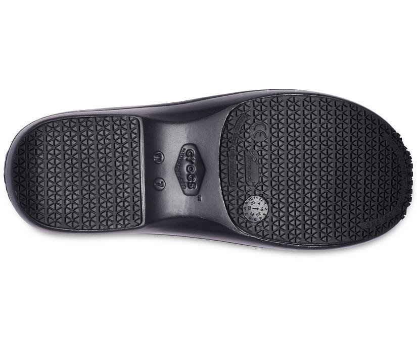 Women Neria Pro II Graphic Clog Black | Crocs Clogs
