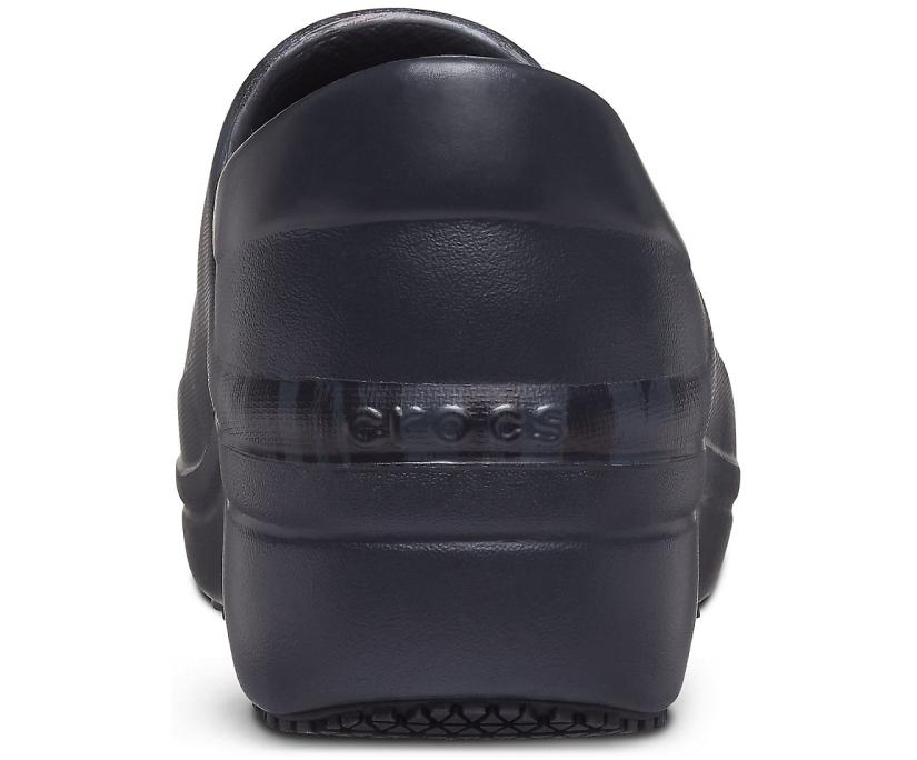 Women Neria Pro II Graphic Clog Black / Leopard | Crocs Clogs